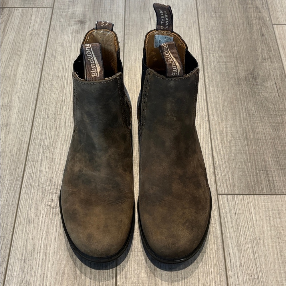 Blundstone Women’s Originals in Rustic Brown Boots. SZ 9.5 US 6.5 AUS/UK - Picture 2 of 5
